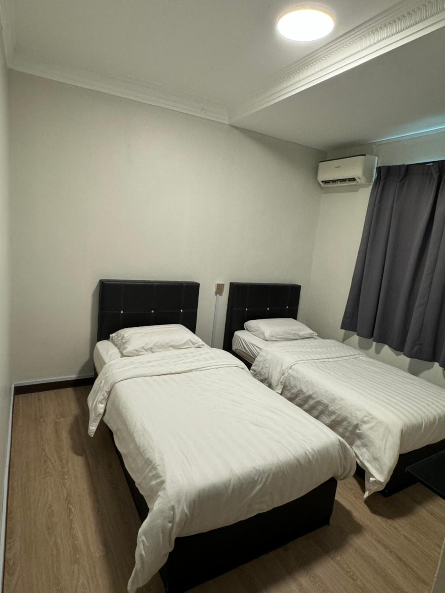 69 Hotel Малакка Экстерьер фото
